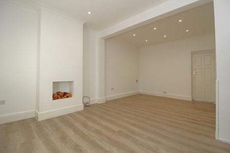 2 bedroom end of terrace house to rent - Photo 5