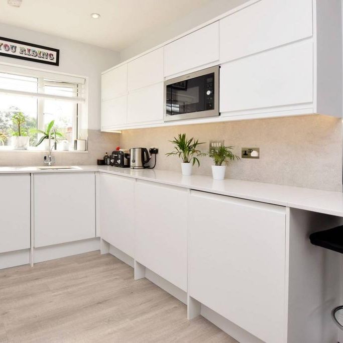 2 bedroom flat to rent - Photo 1