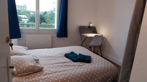 Colocation 3 CHAMBRES IDEAL ACTIFS OU ETUDIANTS - Photo 1