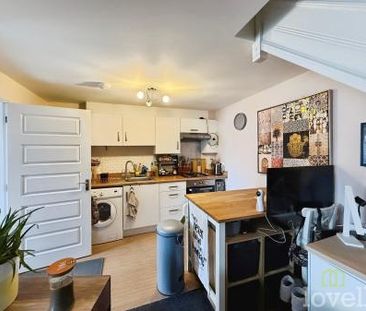 2 bedroom Terraced House To Let - Photo 5