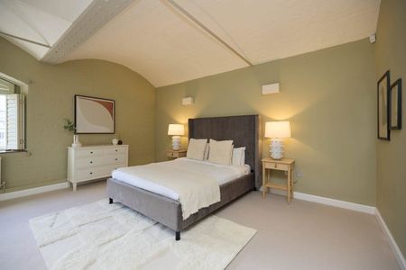 4 bedroom apartment to rent - Photo 5