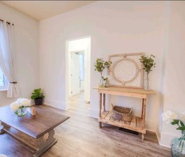 For Lease - 271 Brock Street, Brantford, Ontario - Photo 5