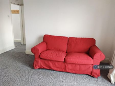 1 bedroom flat to rent - Photo 2