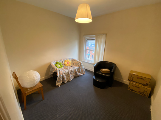 Flat 5, 7 Kelso Road, LS2 9PR, Leeds - Photo 1