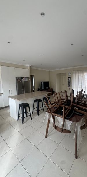 Noble Park - Photo 1