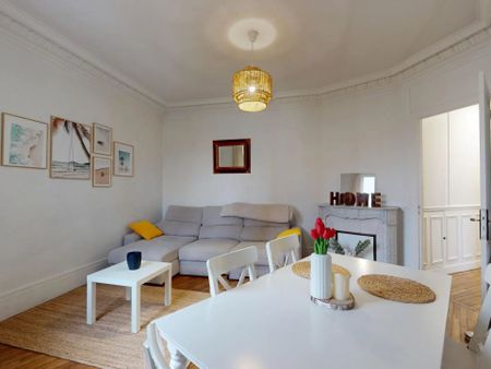 Location Appartement 3 pièces 69 m2 à Vitry-sur-Seine - Photo 2