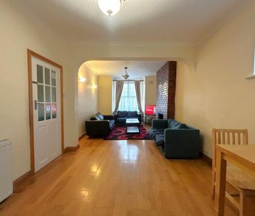 3 bedroom property to rent - Photo 1