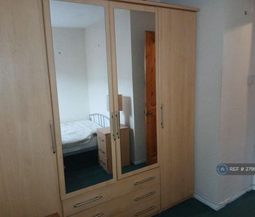 3 bedroom terraced house to rent - Photo 6