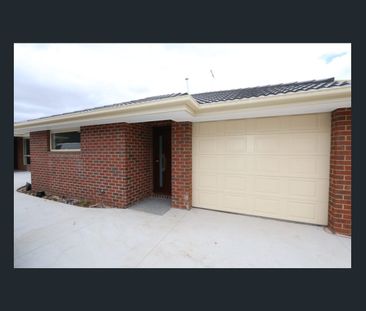 Low maintenance living - Photo 5