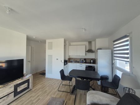 Location Appartement 2 pièces 38m² ARMENTIERES 59280 - Photo 4
