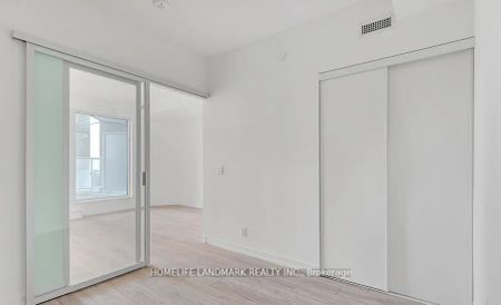 2020 Bathurst Street #606 - Photo 4