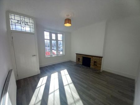 2 bedroom terraced house to rent - Photo 4
