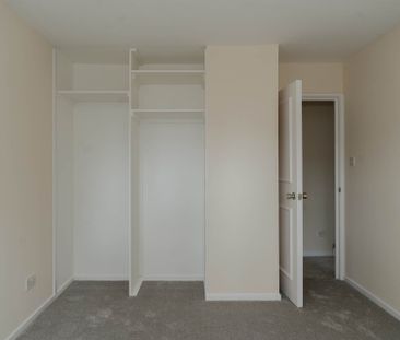 Asquith House, Banstead - Photo 6