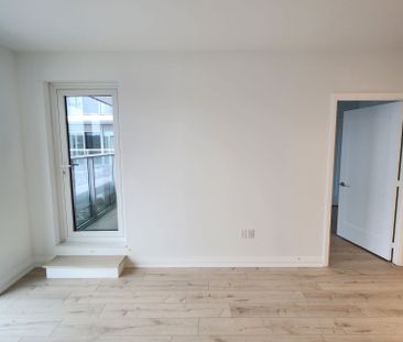 For Lease - 412 Silver Maple Road Unit# 224, Oakville, Ontario - Photo 4