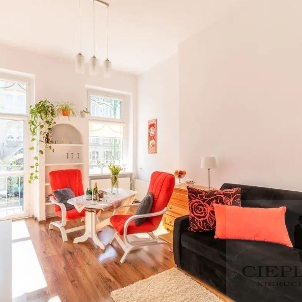 2 pokoje z balkonem i piwnicą przy parku - Фото 1