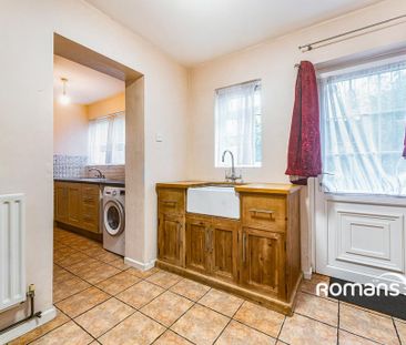 3 bedroom semi-detached house to rent - Photo 4