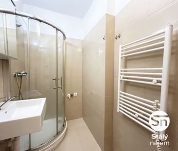 Pronájem bytu 1+kk 24 m² - Fotografie 6