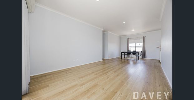 Stylish 2x1 Townhouse in the Heart of North Perth - Photo 1