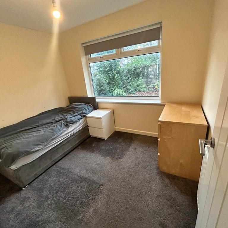 2 bedroom maisonette to rent - Photo 1