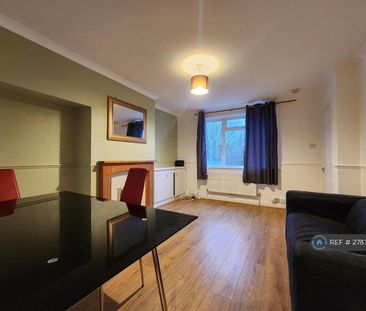 3 bedroom terraced house to rent - Photo 6