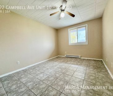 SPACIOUS 1BEDROOM/1BATH APARTMENT ON COLLEGE & CAMPBELL + HYDRO - Photo 4