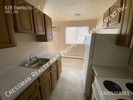 1 bed 1 bath APARTMENT located in Rosemont, Regina, SK. - Photo 5
