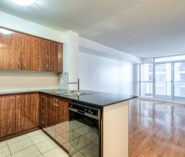 5791 YONGE ST. #1606 - BRIGHT 1BED/1BATH, LAUNDRY, BALCONY - Photo 4