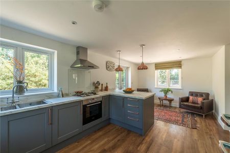 2 bedroom detached house to rent - Photo 5