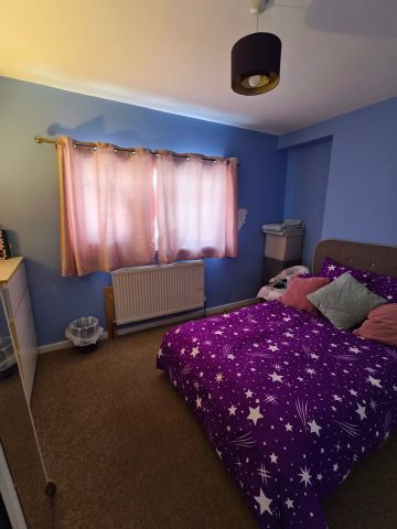 3 Bed Terraced House, Whatley Avenue, SW20 - Photo 3