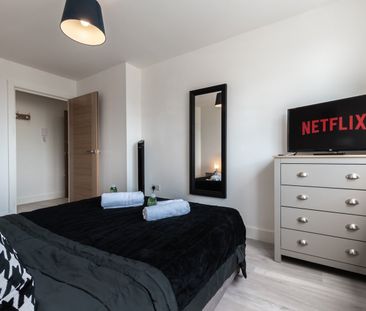 2 Bed Flat, Atlantic Mansion, SO14 - Photo 3