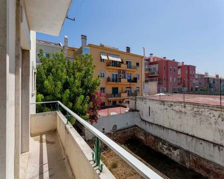 Avenida da Igreja, Lisbon, Lisbon 1700 - Photo 4