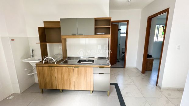 Apartamento com 2 quartos e 43m² para alugar em São Sebastião, Palhoça. - Foto 1