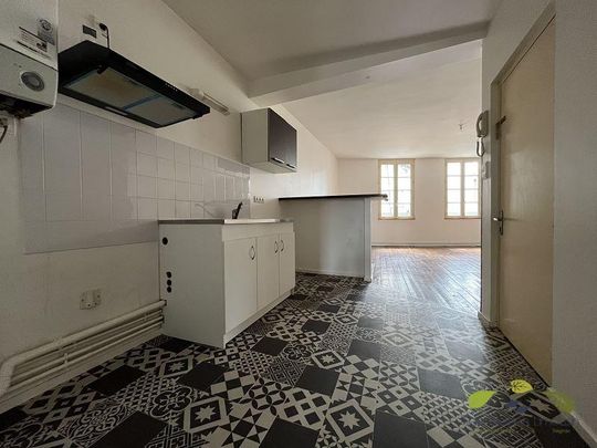 Location Appartement 3 pièces 68m² ST LEONARD DE NOBLAT 87400 - Photo 1