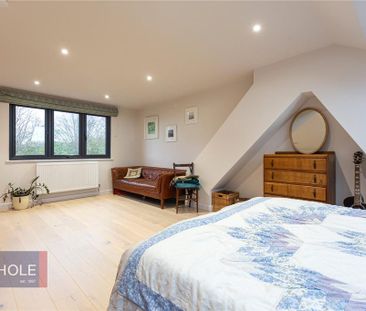 4 bedroom semi-detached house to rent - Photo 4