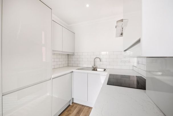 Salisbury Road, Southsea - Photo 1