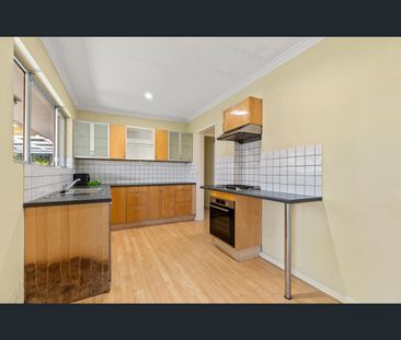 41 Bandalong Way, High Wycombe, WA 6057 - Photo 6