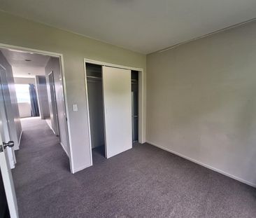 Two weeks rent free - Three Bedroom Home - Photo 4