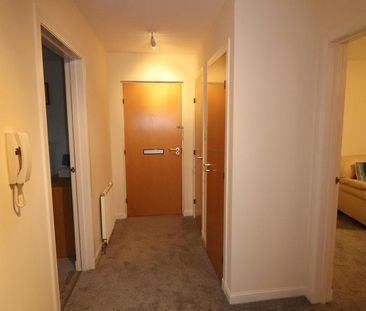 2 bedroom flat to rent - Photo 4