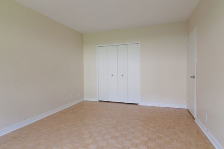 4555 Bonavista Avenue - Photo 4