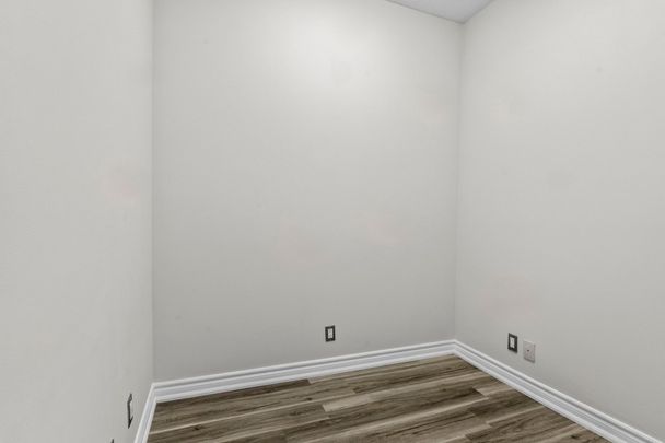 For Lease - 3939 Duke of York Boulevard Unit# 1708, Mississauga, Ontario - Photo 1