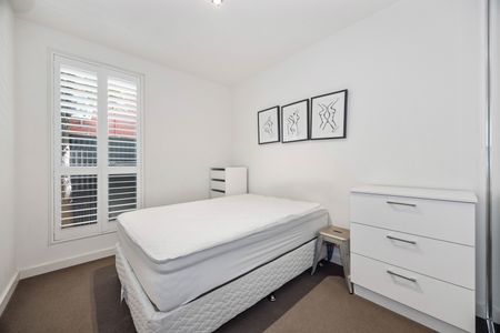 16 Petronella Lane, Adelaide SA 5000 - Townhouse For Rent | Domain - Photo 3