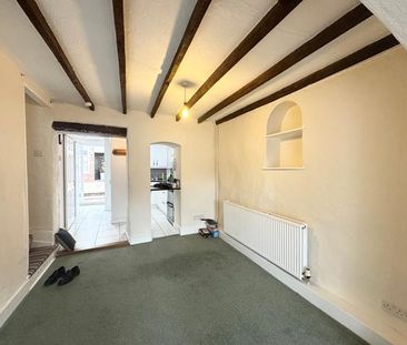2 bedroom terraced house to rent - Photo 1
