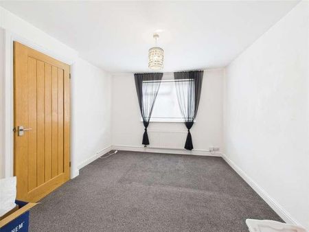 Brownleaf Road, Brighton, East Sussex, BN2 - Photo 2