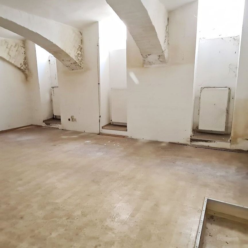 HILLERSTRASSE, straßenseitige 86 m² Lagerfläche oder Hobbyraum, 2 Räume, Parkettböden, Kellergeschoß - Photo 1