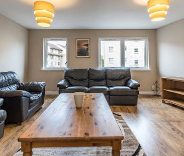 2 bedroom apartment to rent - Photo 2