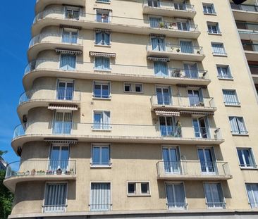 Location Appartement 3 pièces 63m² CHALON SUR SAONE 71100 - Photo 6