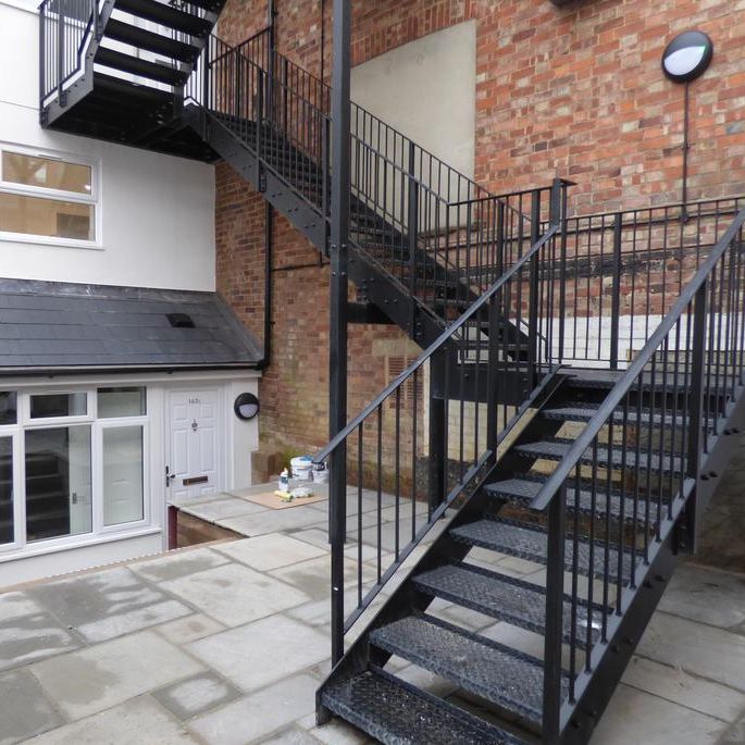 Studio to rent - Photo 1
