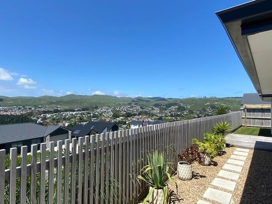 5 Rotorua Grove, Aotea - Photo 1