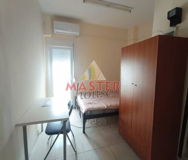 Studio/Γκαρσονιέρα για ενοικίαση Κέντρο (Χαριλάου) - Photo 2
