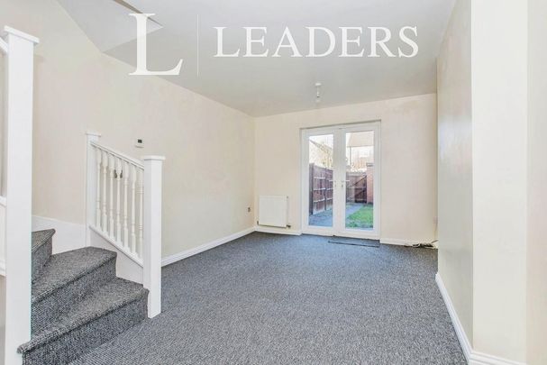 2 bedroom terraced house to rent - Photo 1